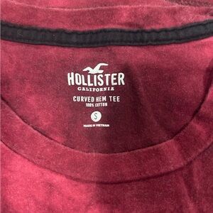 Hollister Burgundy Curved Hem Tee
